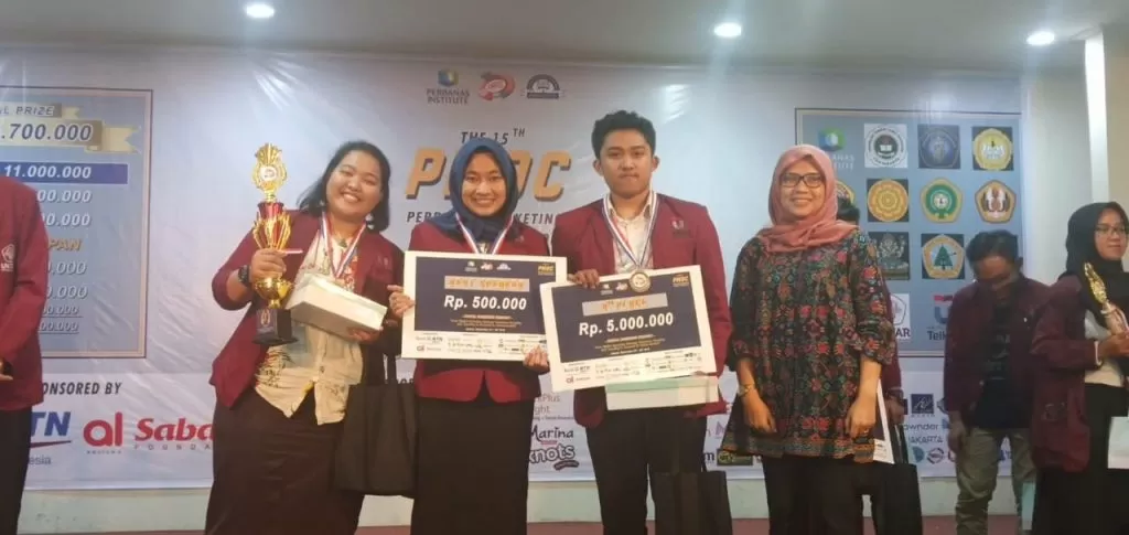 FRI Juara di Perbanas Marketing Debat Competition 2019