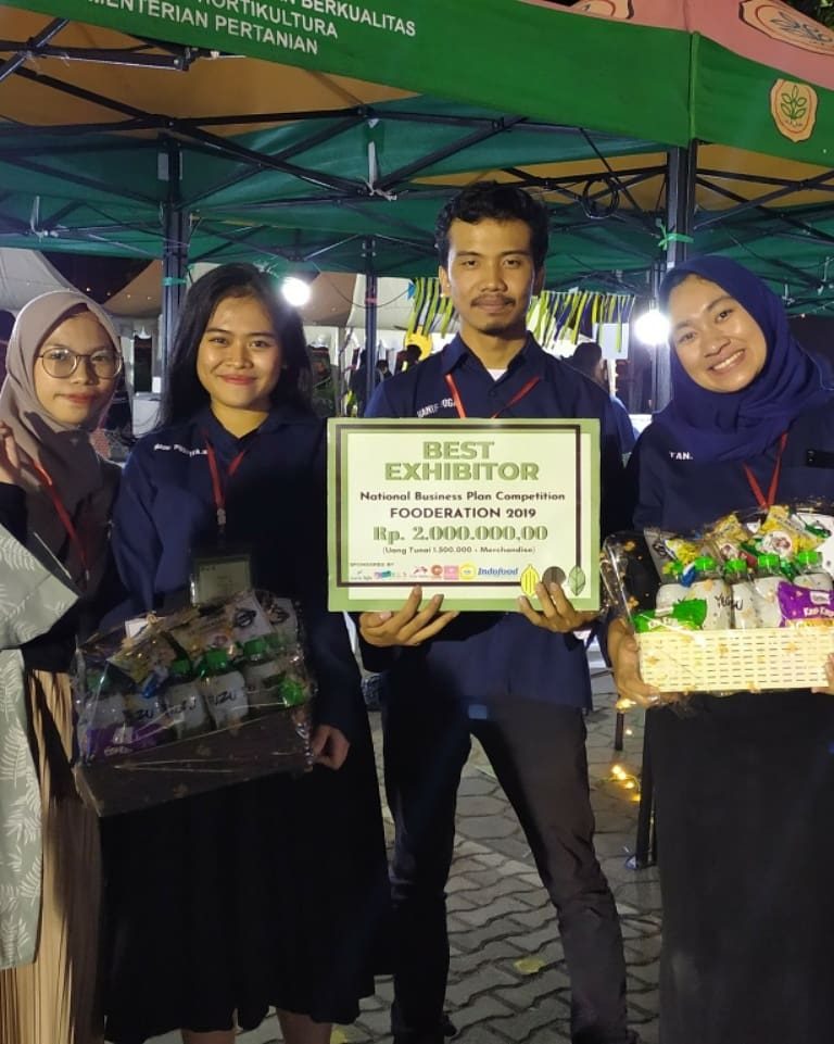 Mahasiswa Sistem Informasi Menangkan Best Exhibitor di Kompetisi Business Plan Fooderation 2019 UNPAD