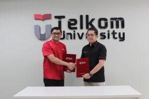 Fakultas Rekayasa Industri Telkom University dan TransTRACK Academy Teken MoA untuk Perkuat Kolaborasi Pendidikan, Riset, dan Pengembangan SDM